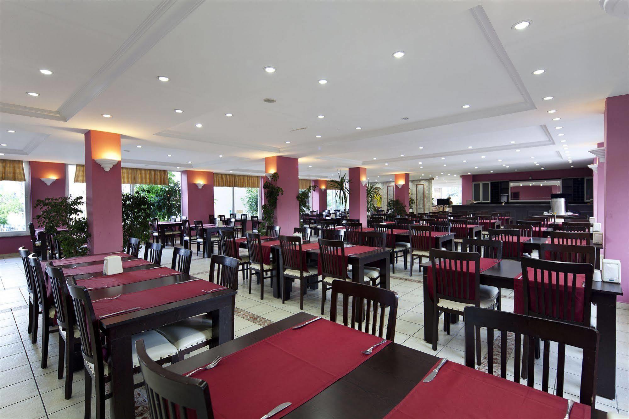 Larissa Garden Hotel Kemer Bagian luar foto